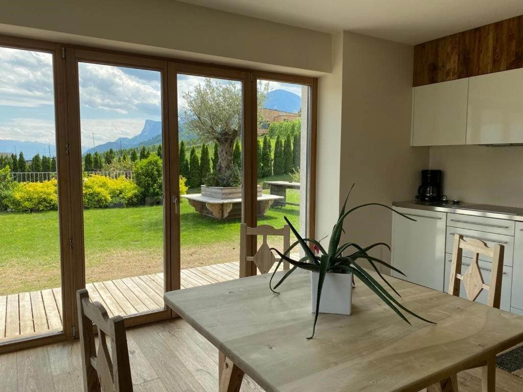 Weingut Bachguetl Apartment Чермес Екстериор снимка