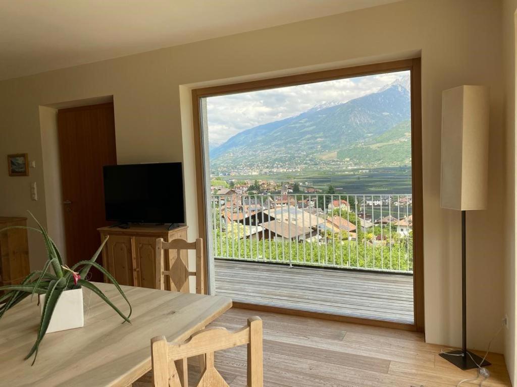 Weingut Bachguetl Apartment Чермес Екстериор снимка