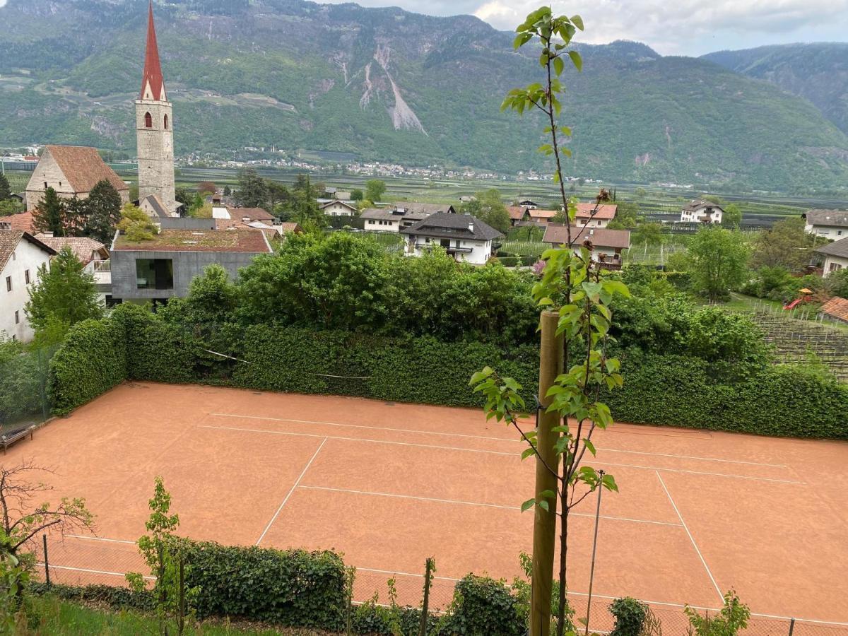 Weingut Bachguetl Apartment Чермес Екстериор снимка