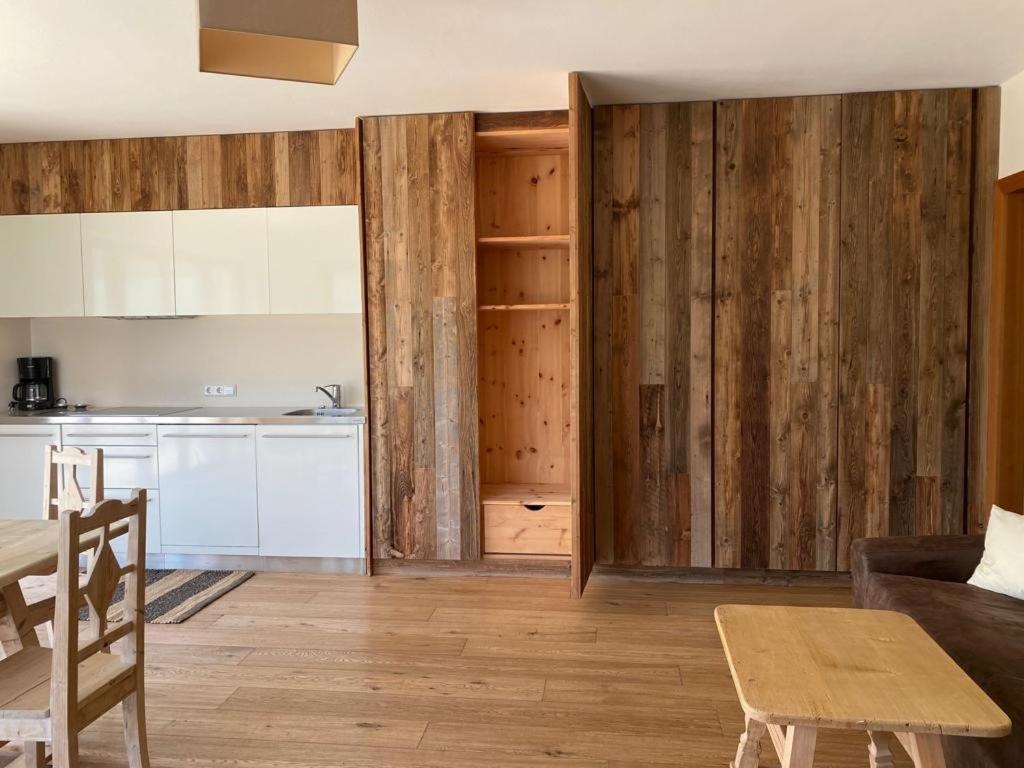 Weingut Bachguetl Apartment Чермес Екстериор снимка